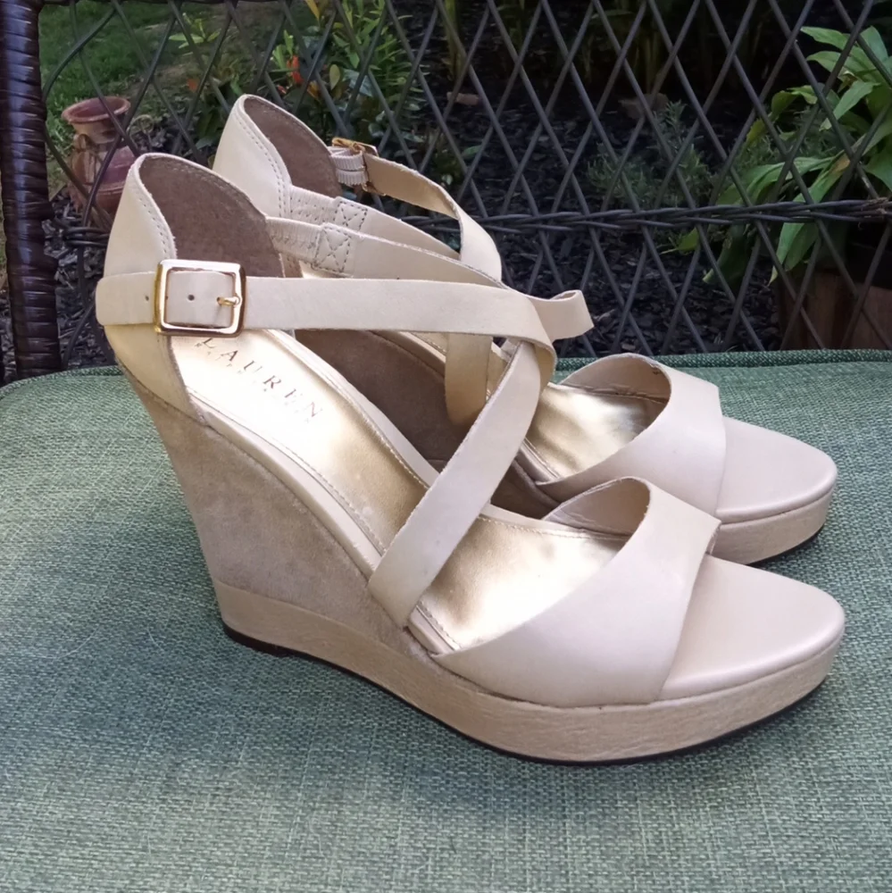Lauren Ralph Lauren Leather Strappy Wedge Sandal Size 8.5.